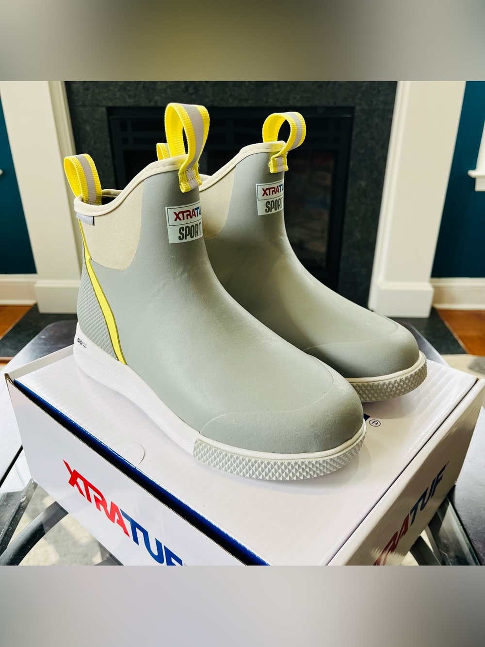 XTRATUF Women's 6" Ankle Deck Boot Sport Slip Resistant Grey